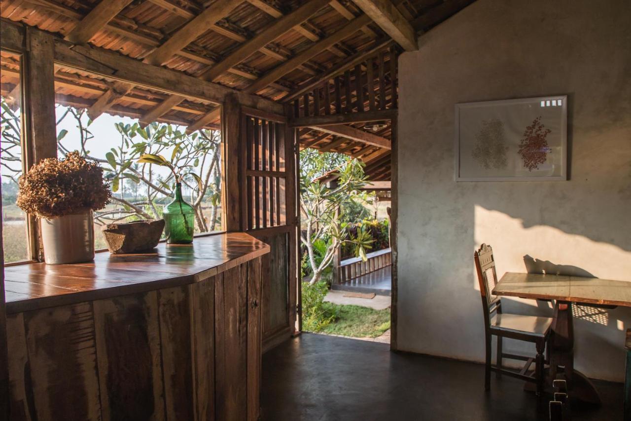 The Artist Cottages Morjim Exterior foto